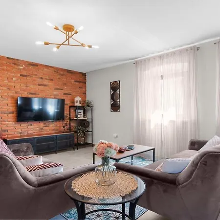 בית הארחה Milly By 4*